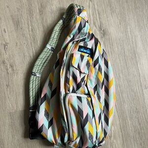 Kavu Chevron Sketch Pattern Sling One Shoulder Bag - Herringbone Arrow